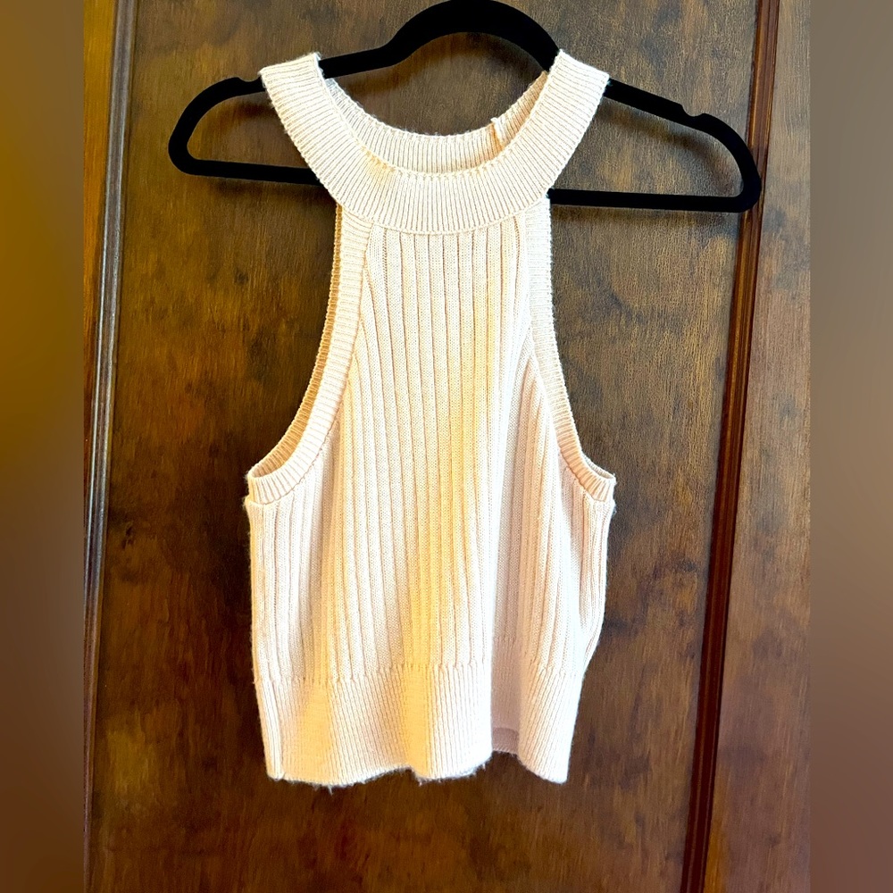 Forever 21 pink knit crop sleeveless sweater